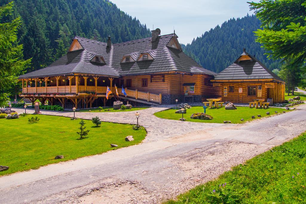 Villa U dobrého pastiera à Ruzomberok Extérieur photo