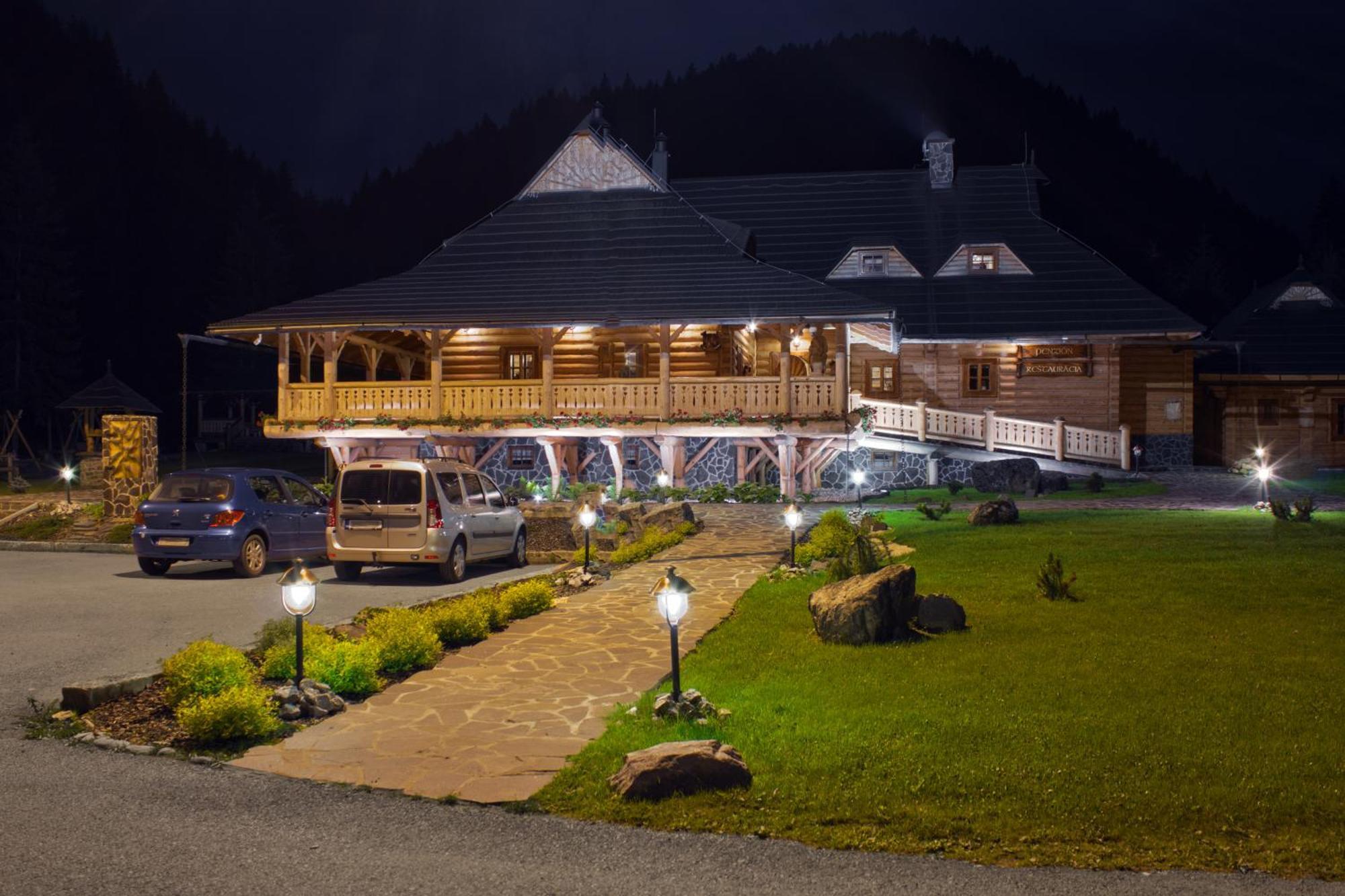 Villa U dobrého pastiera à Ruzomberok Extérieur photo